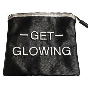 Get Glowing Henry Charles Travel Makeup bag
